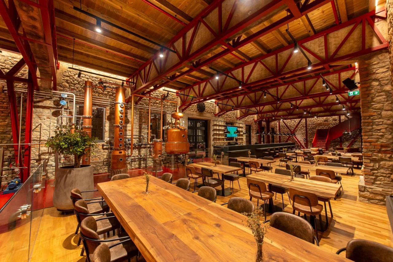 Melesin Distillery Leskovik Bagian luar foto
