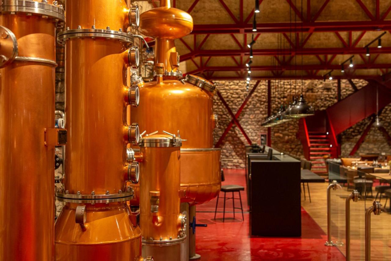 Melesin Distillery Leskovik Bagian luar foto