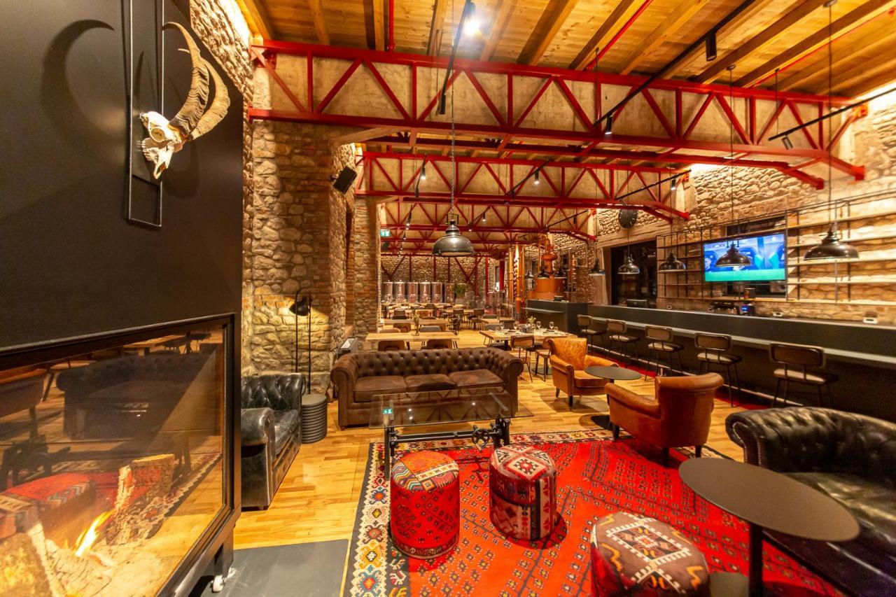 Melesin Distillery Leskovik Bagian luar foto