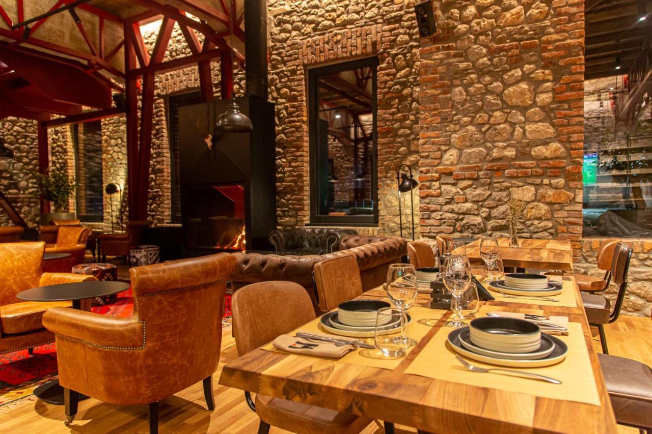 Melesin Distillery Leskovik Bagian luar foto