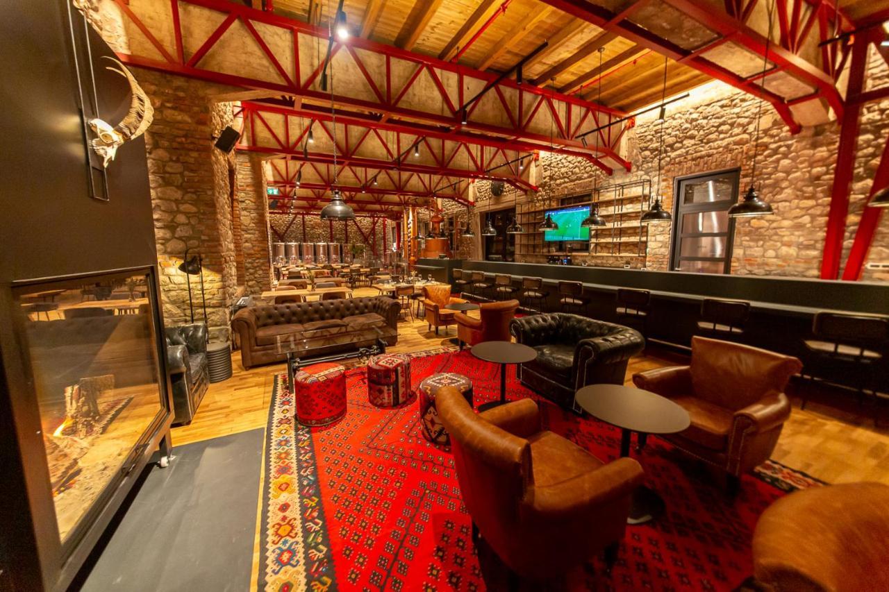 Melesin Distillery Leskovik Bagian luar foto