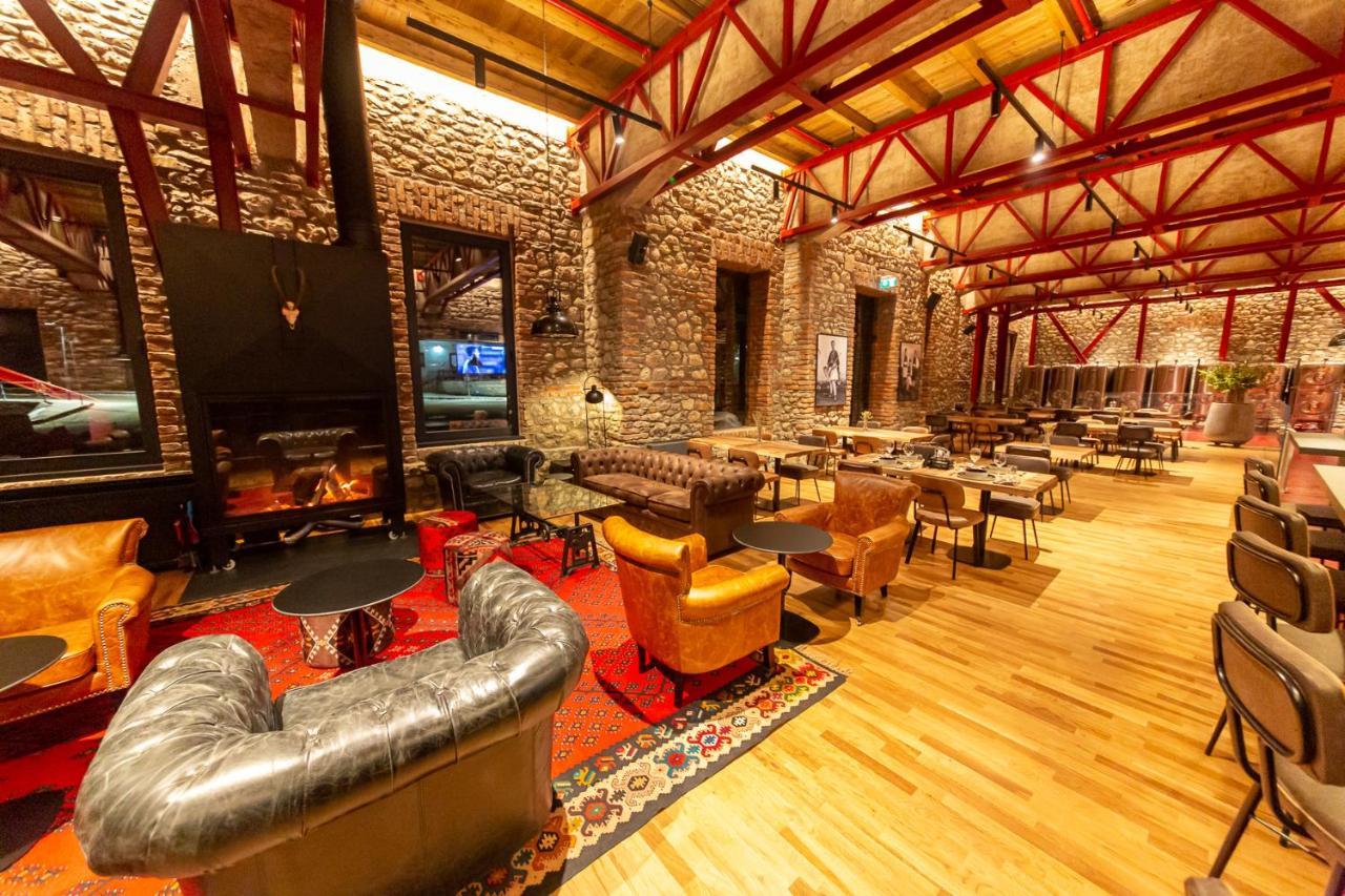 Melesin Distillery Leskovik Bagian luar foto