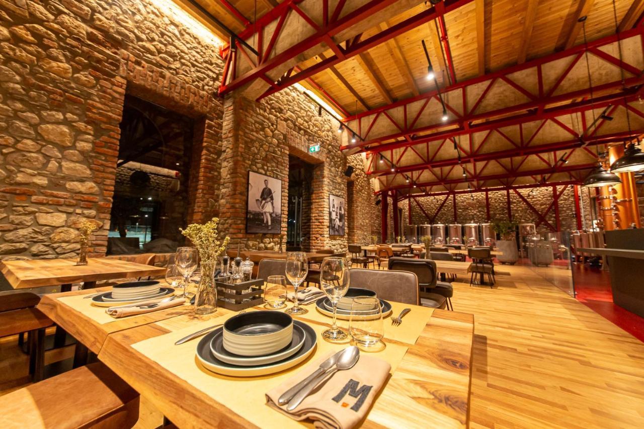 Melesin Distillery Leskovik Bagian luar foto